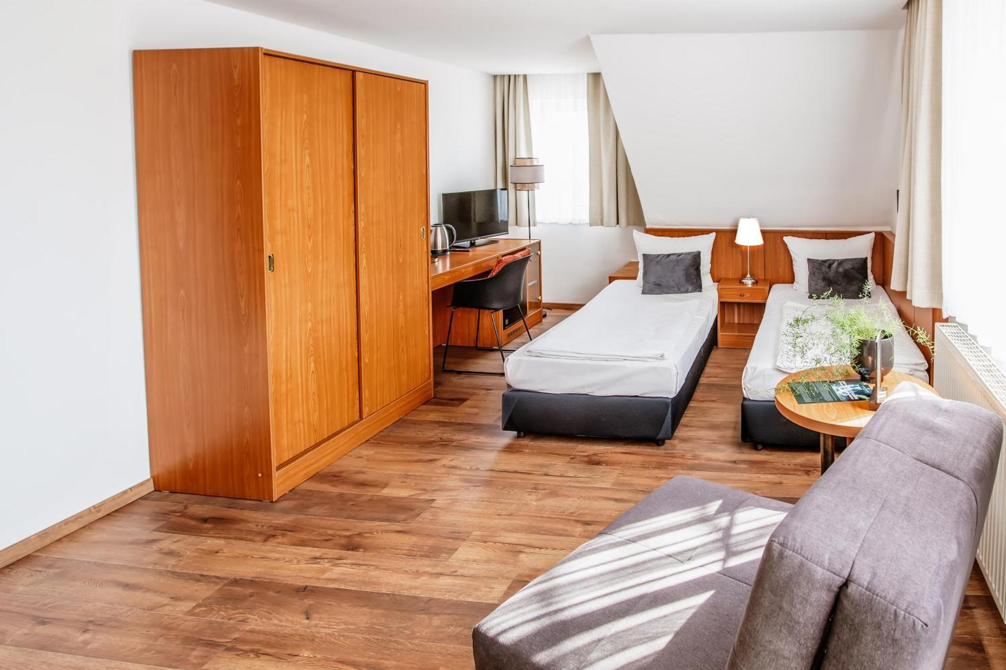 Hotel Und Restaurant Gartenstadt Ерфурт Екстер'єр фото
